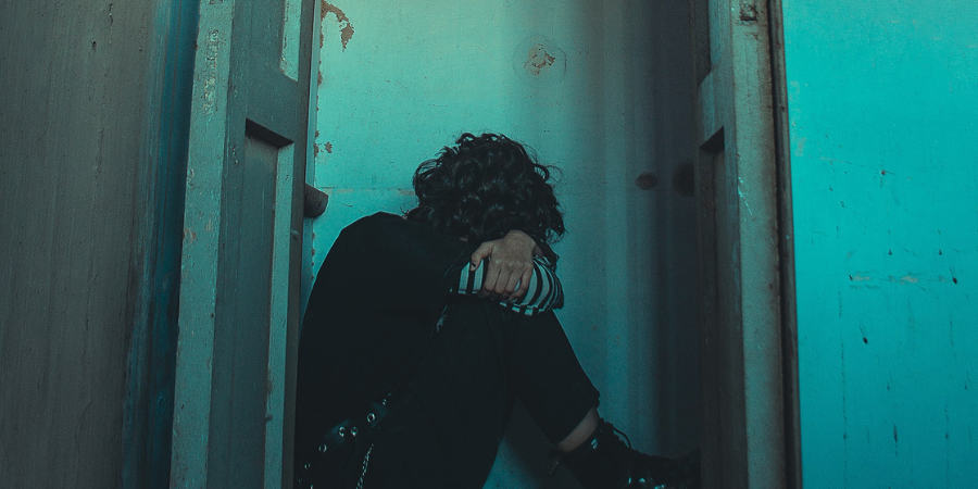 codeine-rehab-person-feeling-depressed